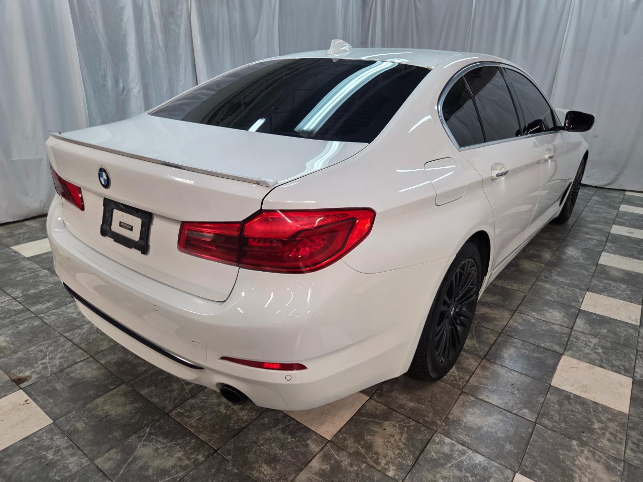 BMW 5-Series 530i xDrive 2018