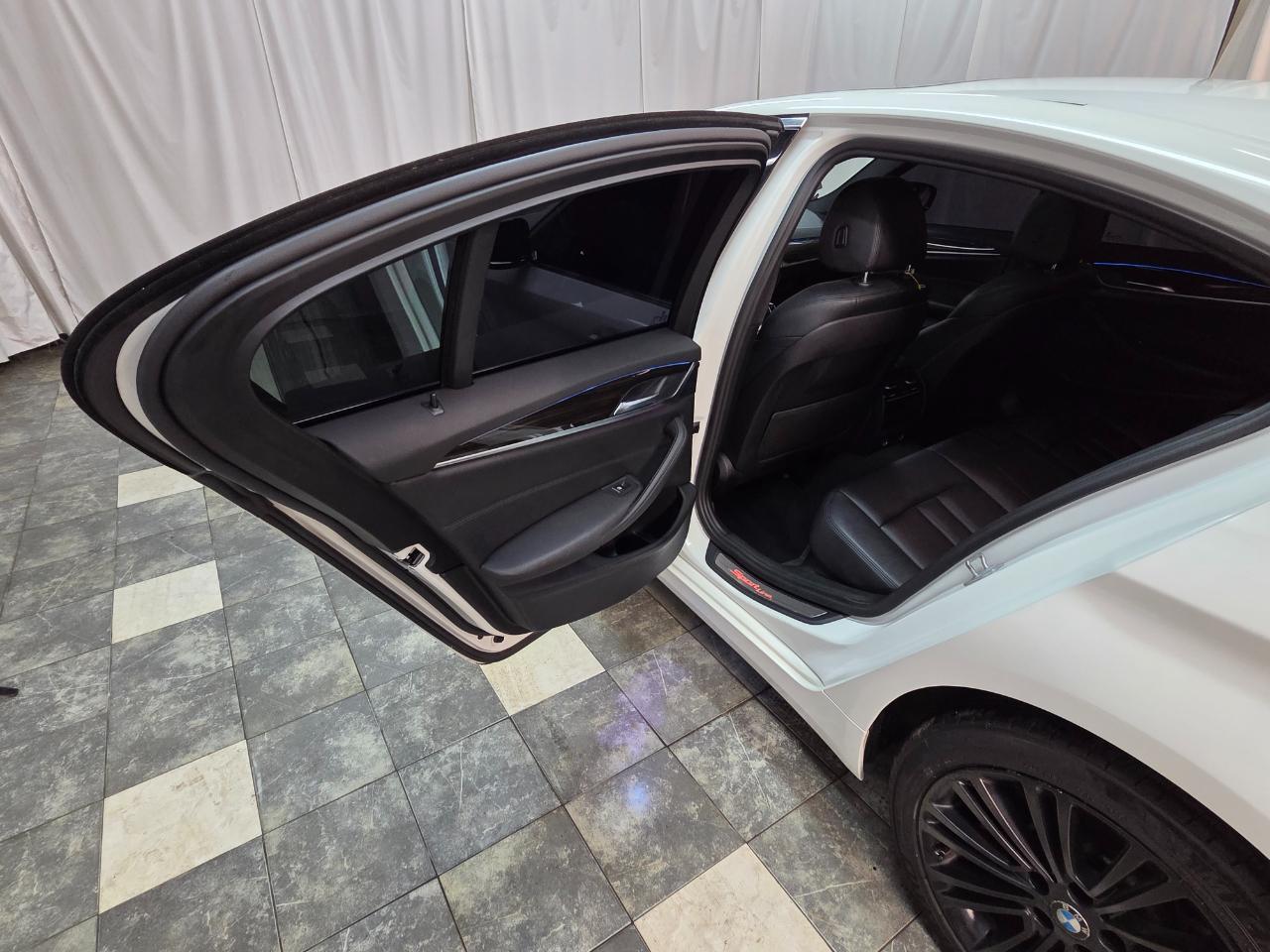 BMW 5-Series 530i xDrive 2018