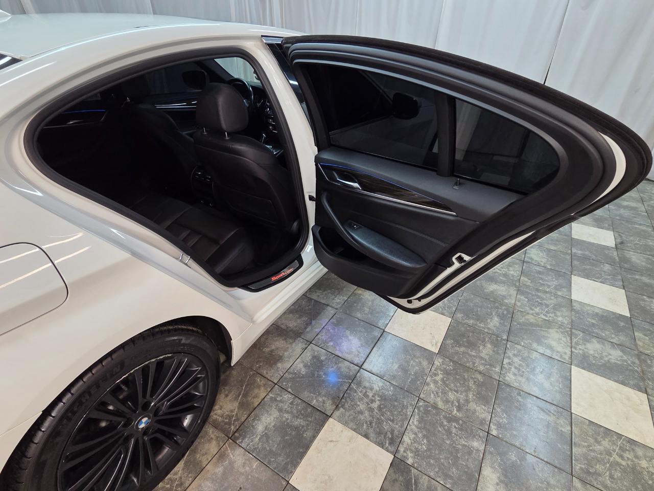 BMW 5-Series 530i xDrive 2018