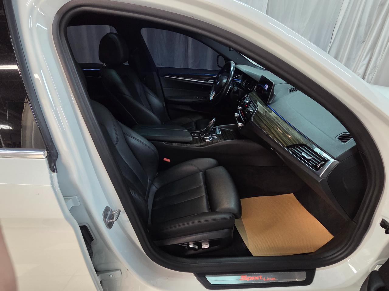 BMW 5-Series 530i xDrive 2018