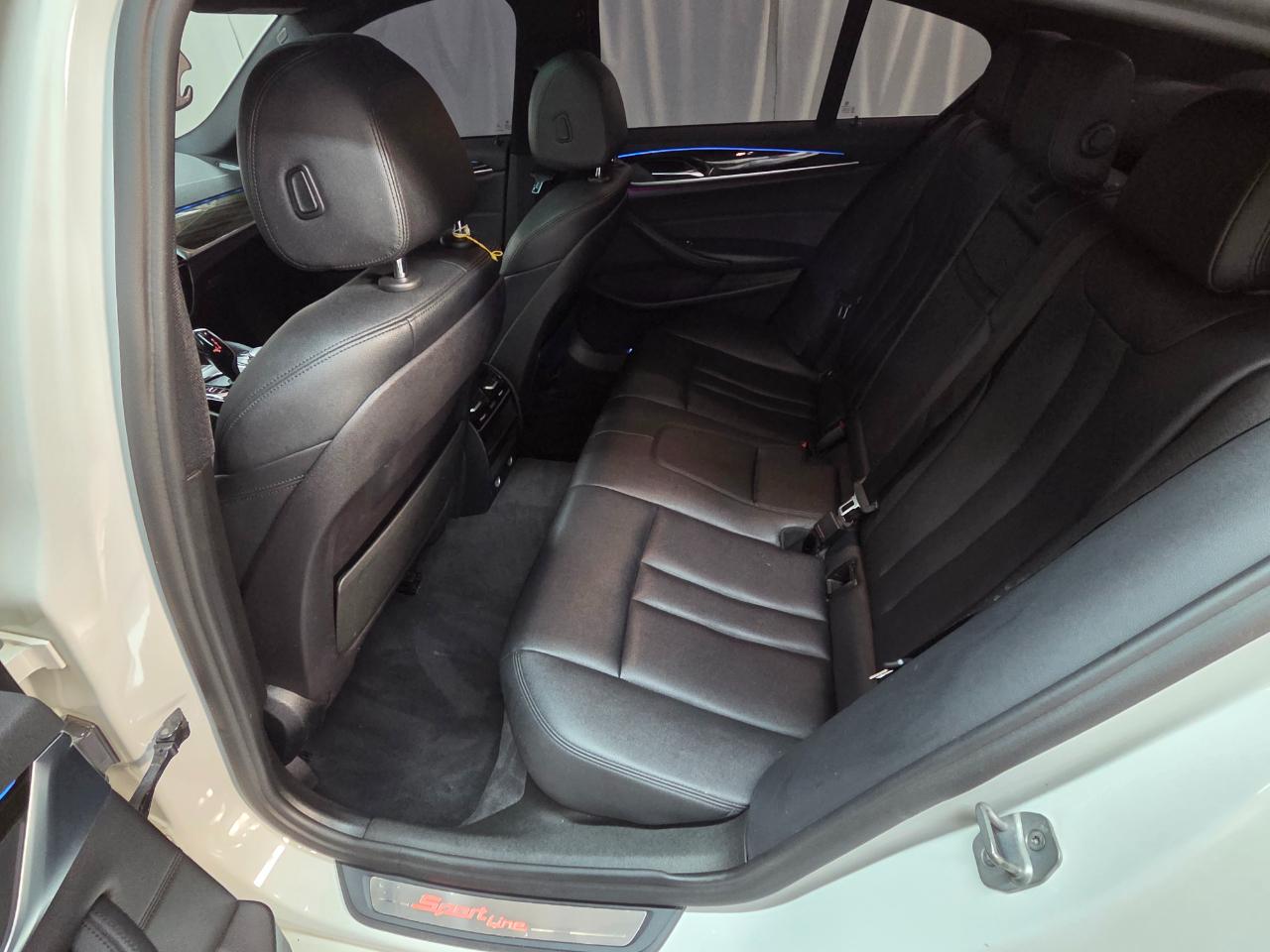 BMW 5-Series 530i xDrive 2018