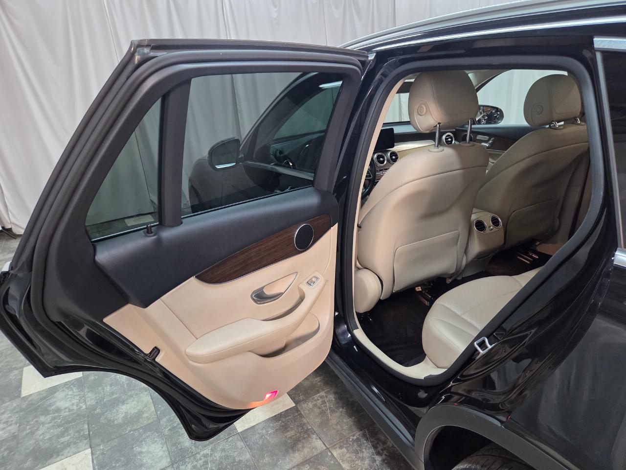 Mercedes-Benz GLC-Class GLC300 4MATIC 2020