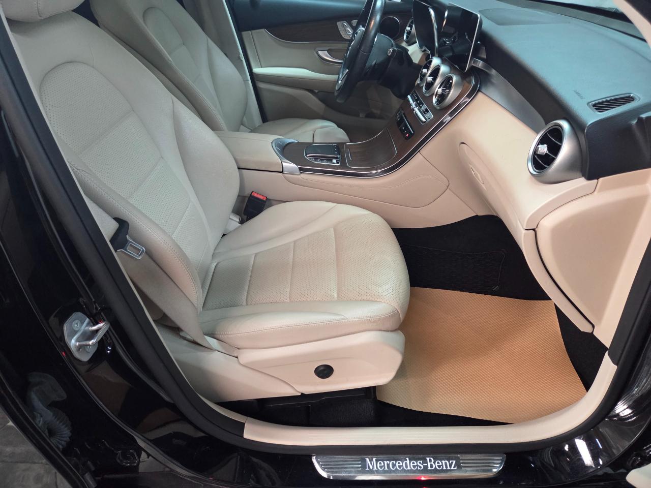 Mercedes-Benz GLC-Class GLC300 4MATIC 2020
