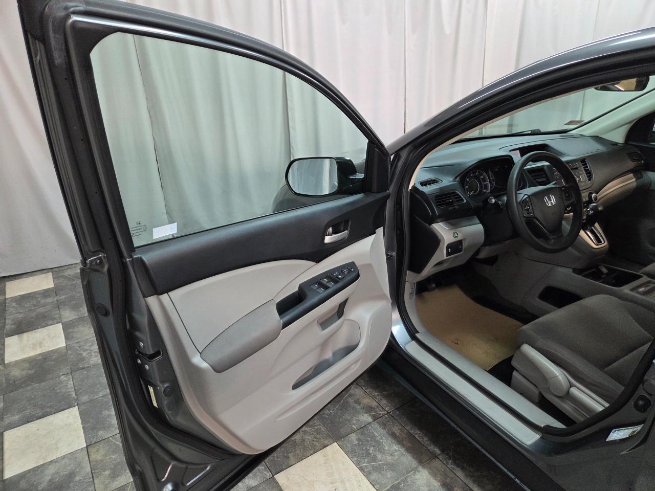 Honda CR-V LX 4WD 5-Speed AT 2014