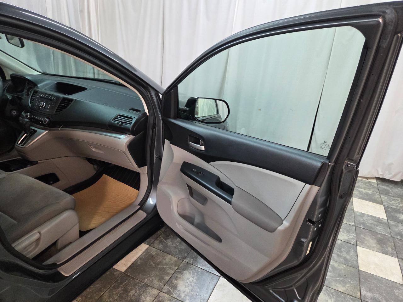 Honda CR-V LX 4WD 5-Speed AT 2014