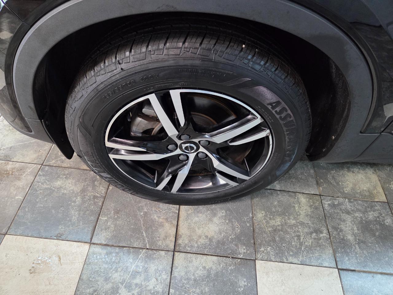 Volvo XC40 B5 Core AWD 2023