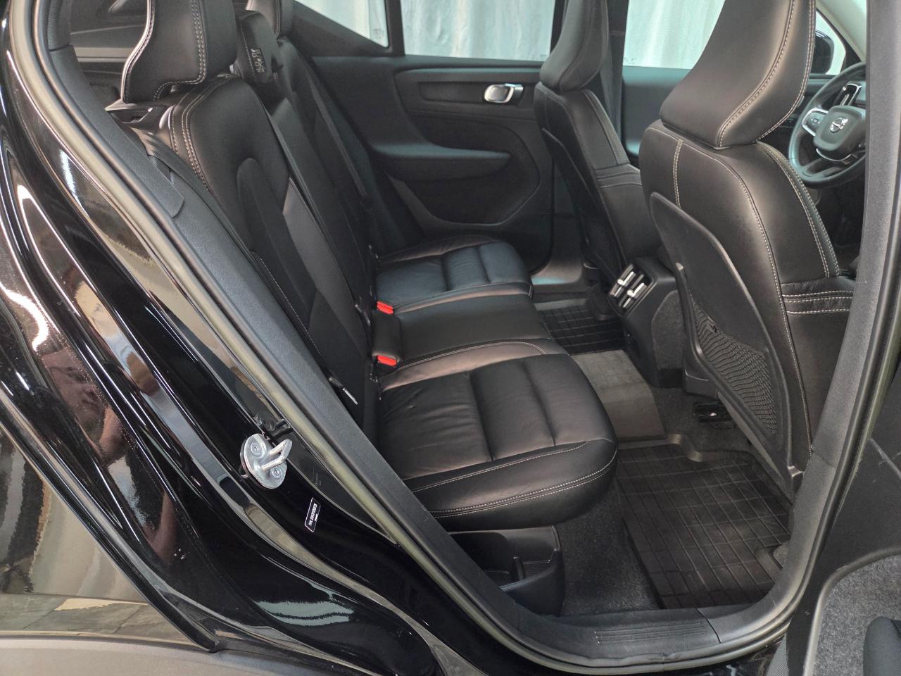 Volvo XC40 B5 Core AWD 2023