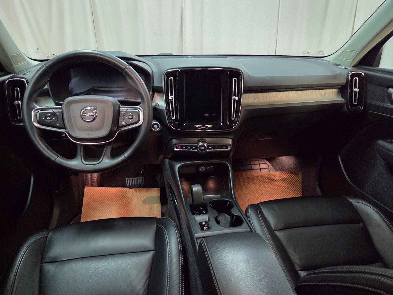 Volvo XC40 B5 Core AWD 2023