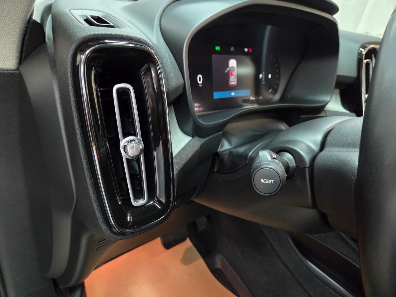 Volvo XC40 B5 Core AWD 2023