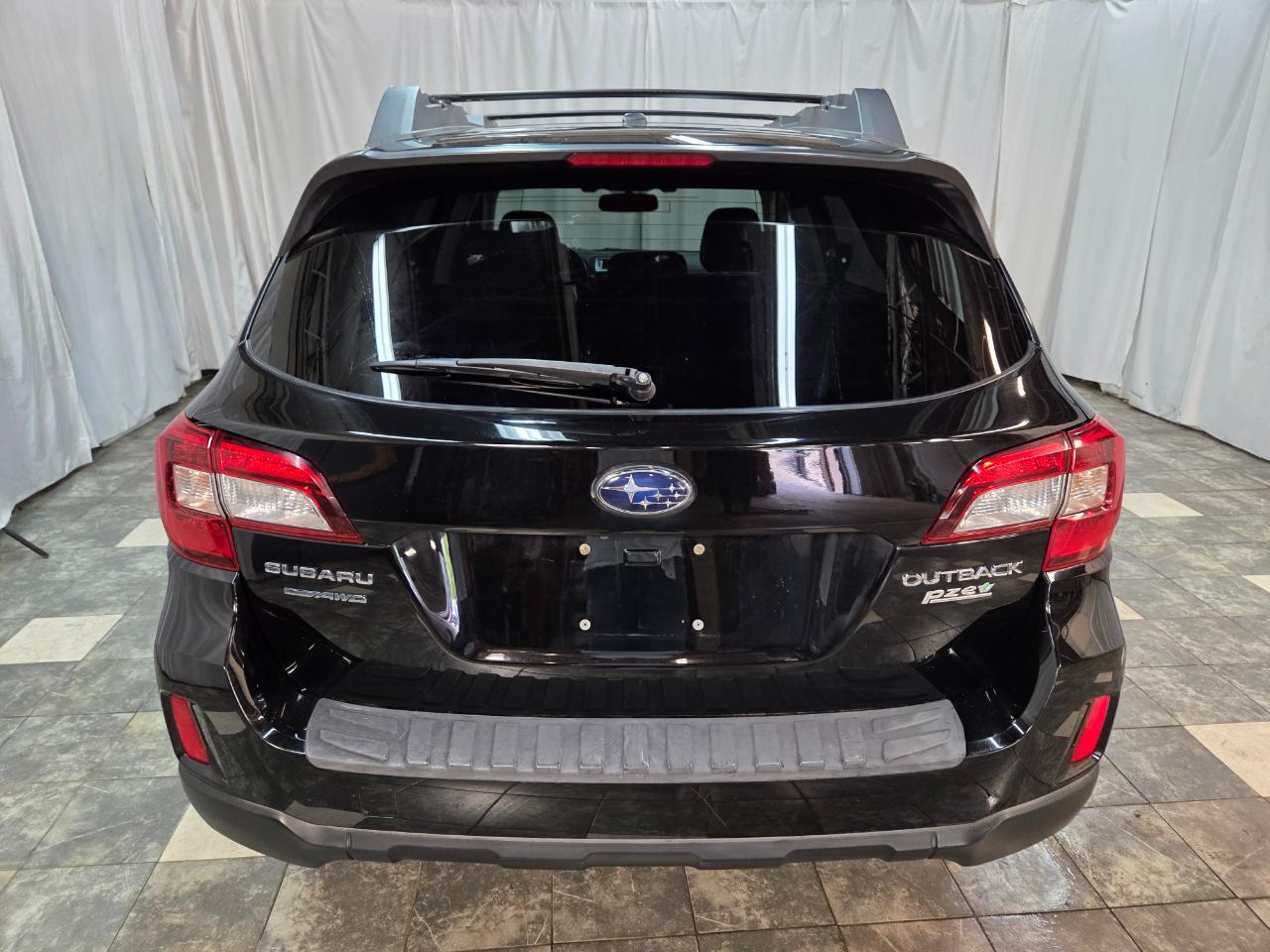 Subaru Outback 2.5i Limited 2015