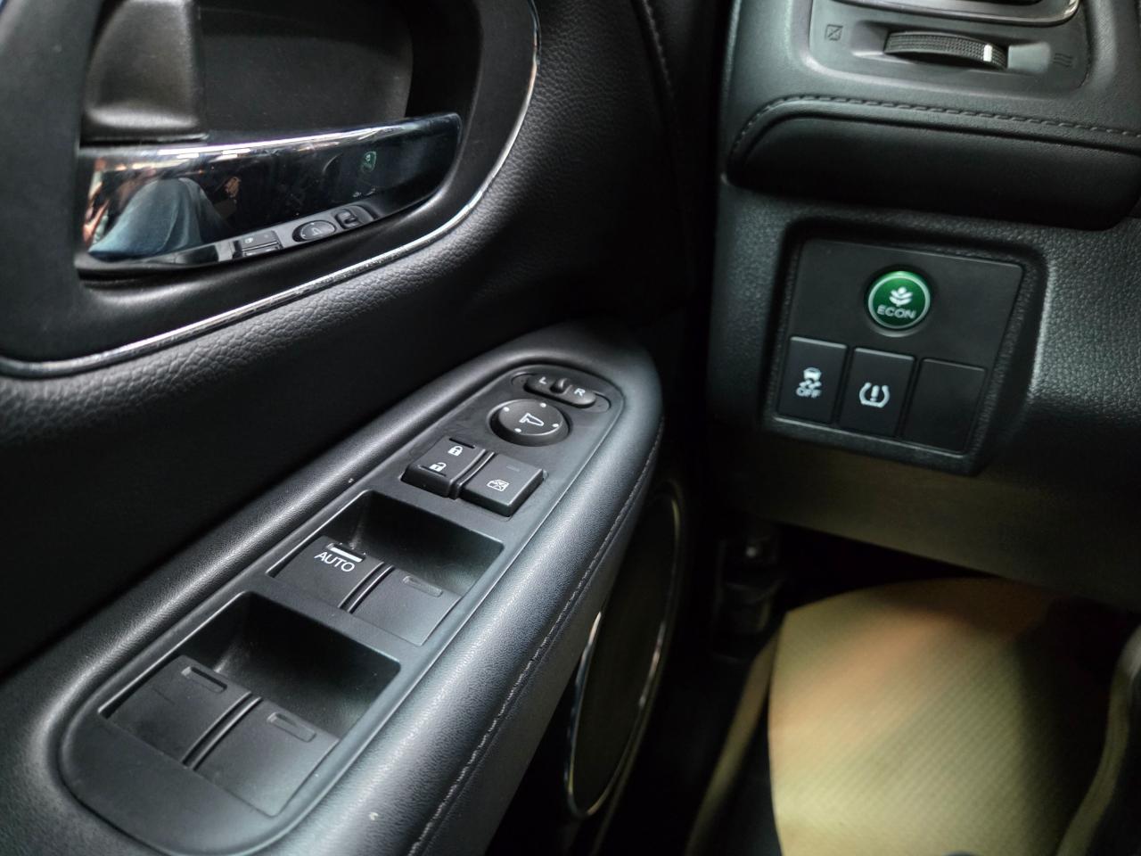 Honda HR-V EX-L w/Navigation 4WD CVT 2016