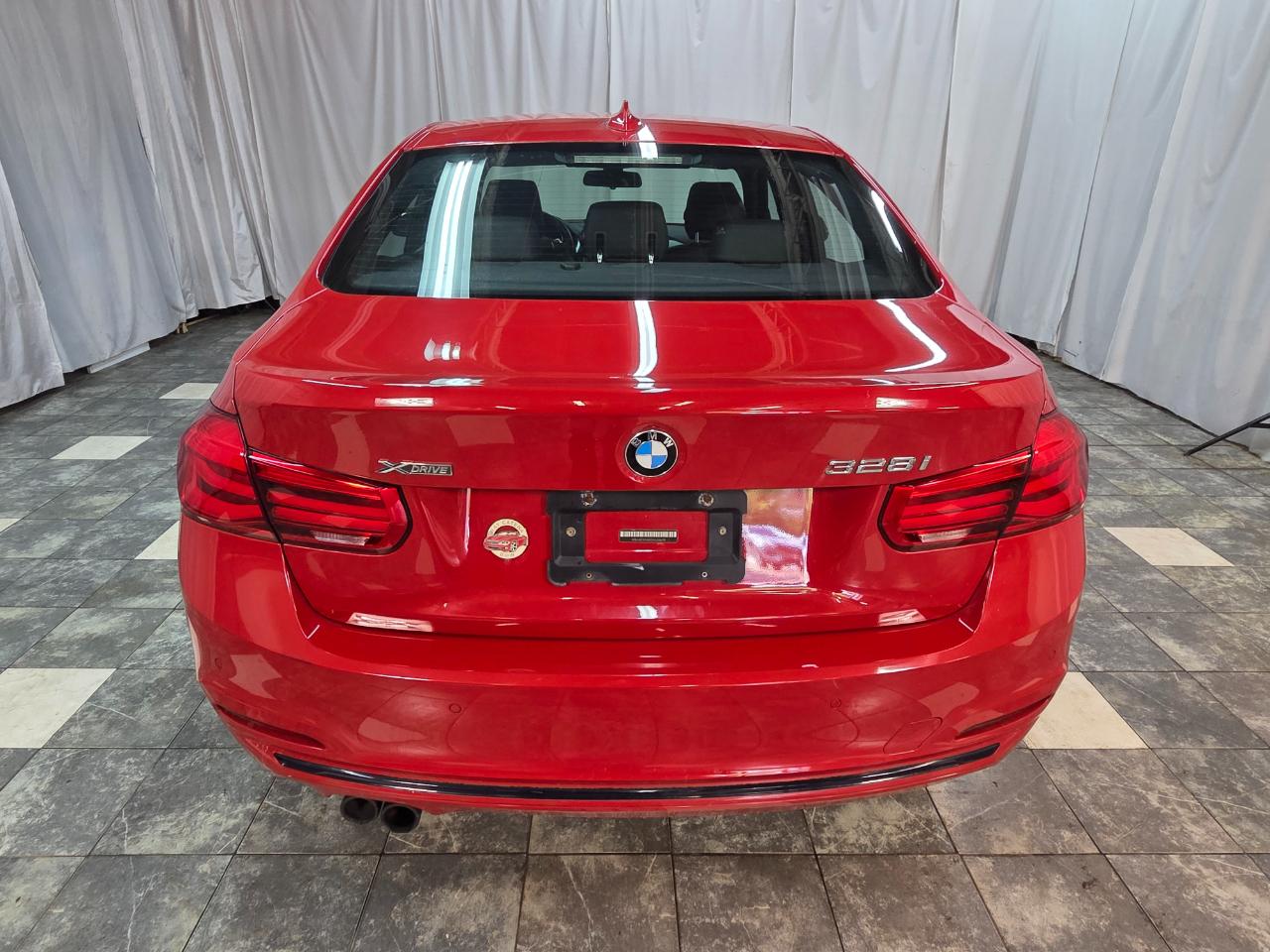 BMW 3-Series 328i xDrive Sedan 2016