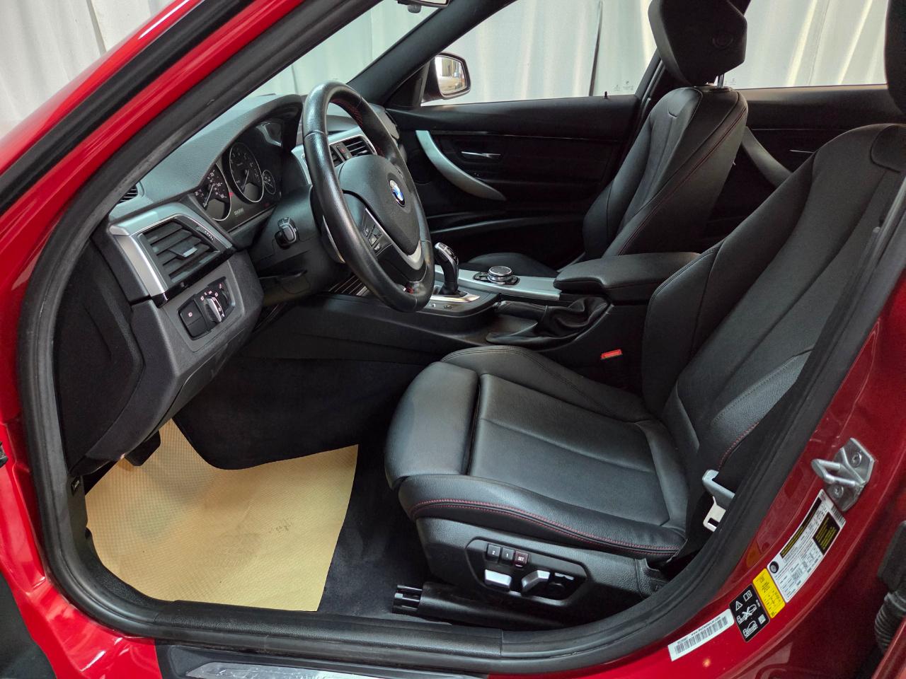 BMW 3-Series 328i xDrive Sedan 2016
