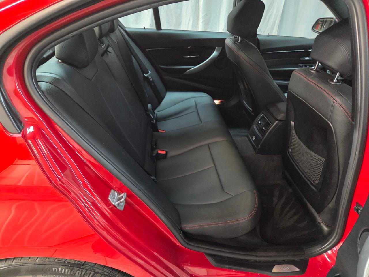 BMW 3-Series 328i xDrive Sedan 2016