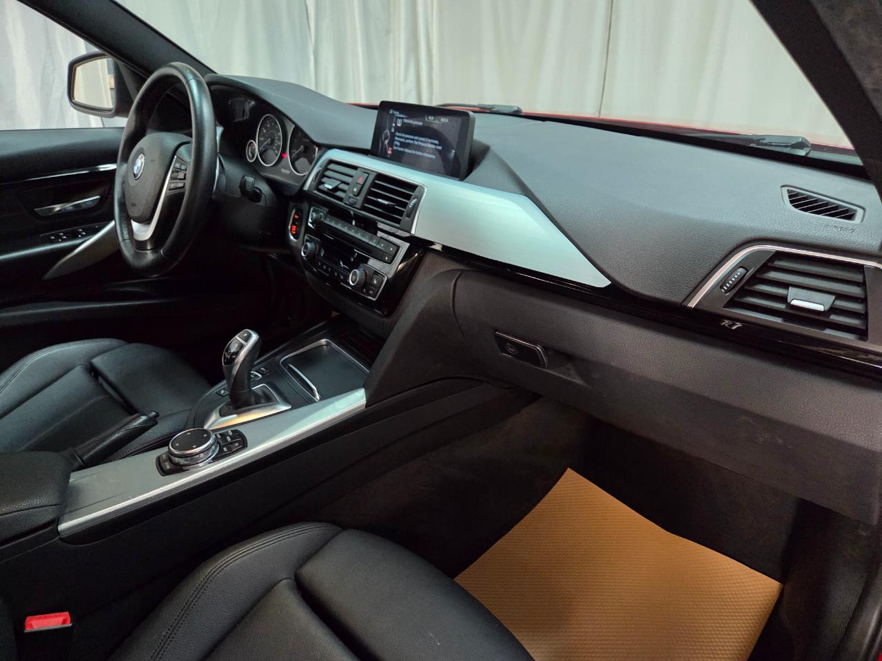 BMW 3-Series 328i xDrive Sedan 2016