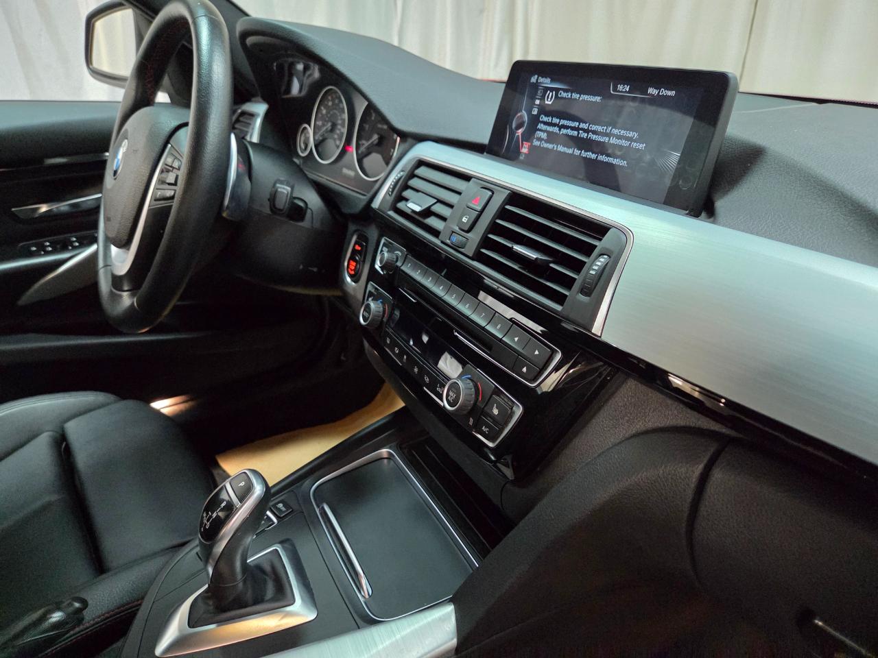 BMW 3-Series 328i xDrive Sedan 2016