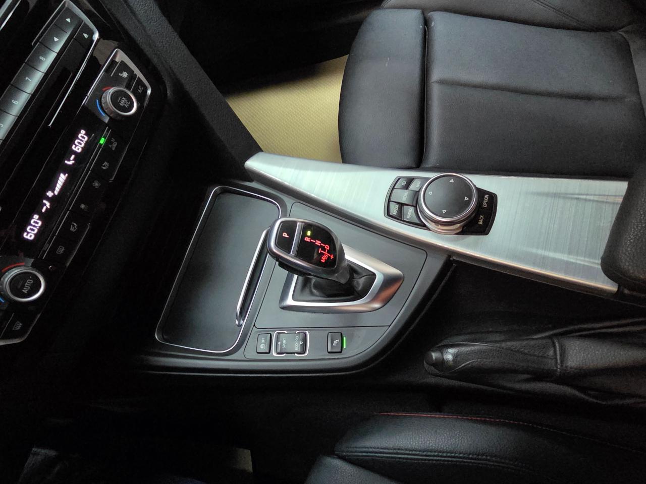 BMW 3-Series 328i xDrive Sedan 2016