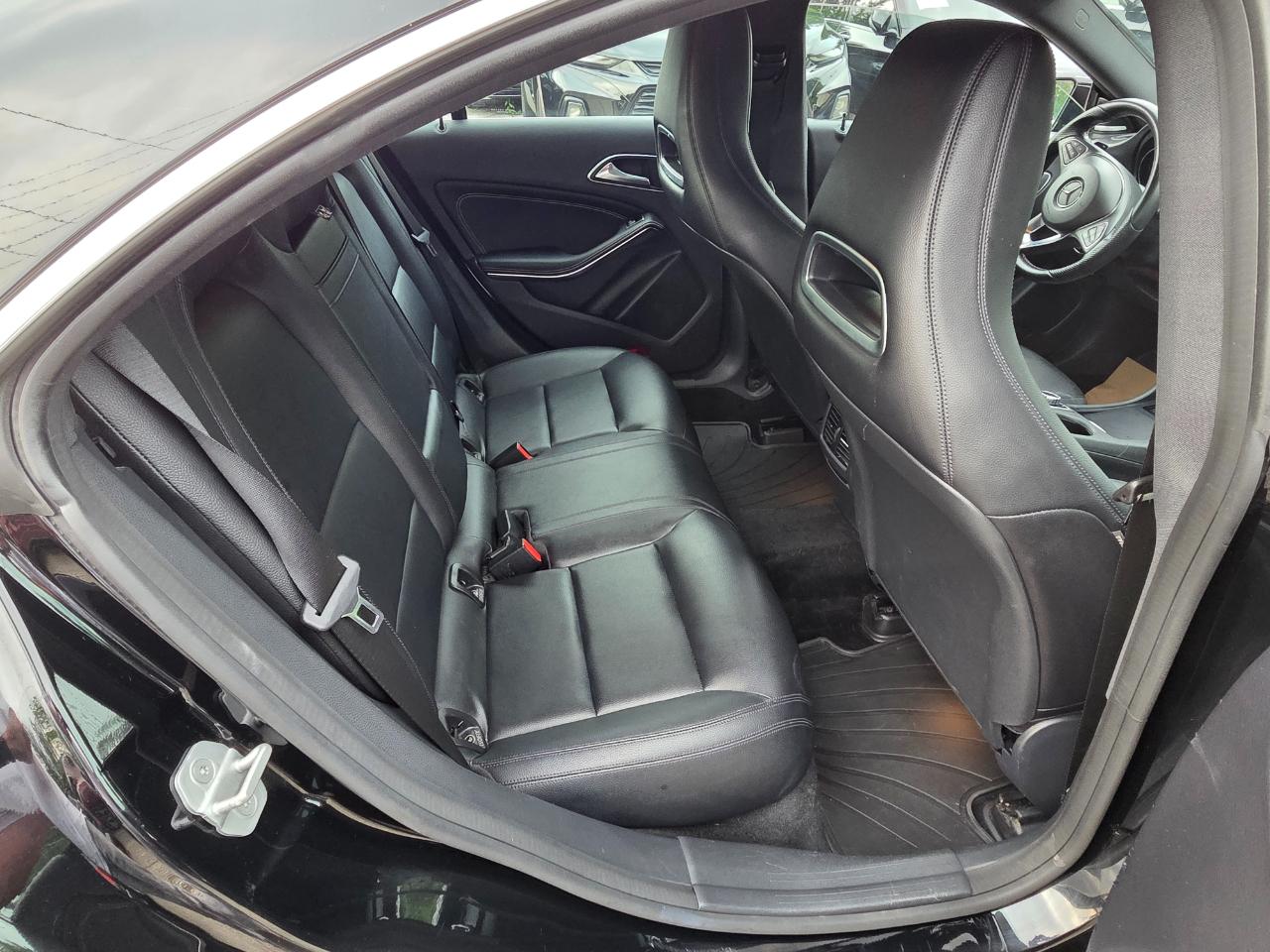 Mercedes-Benz CLA-Class CLA250 4MATIC 2015