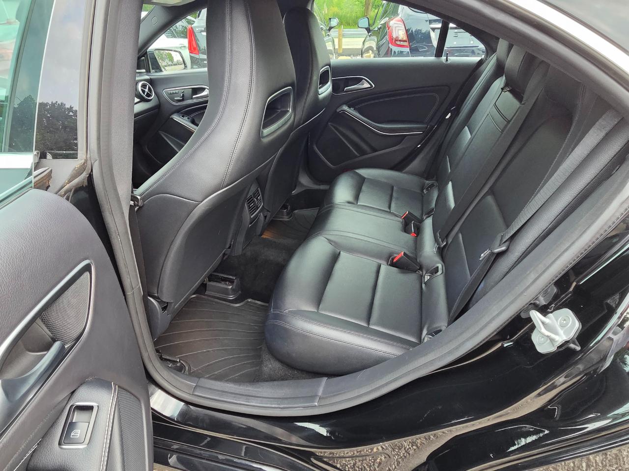 Mercedes-Benz CLA-Class CLA250 4MATIC 2015
