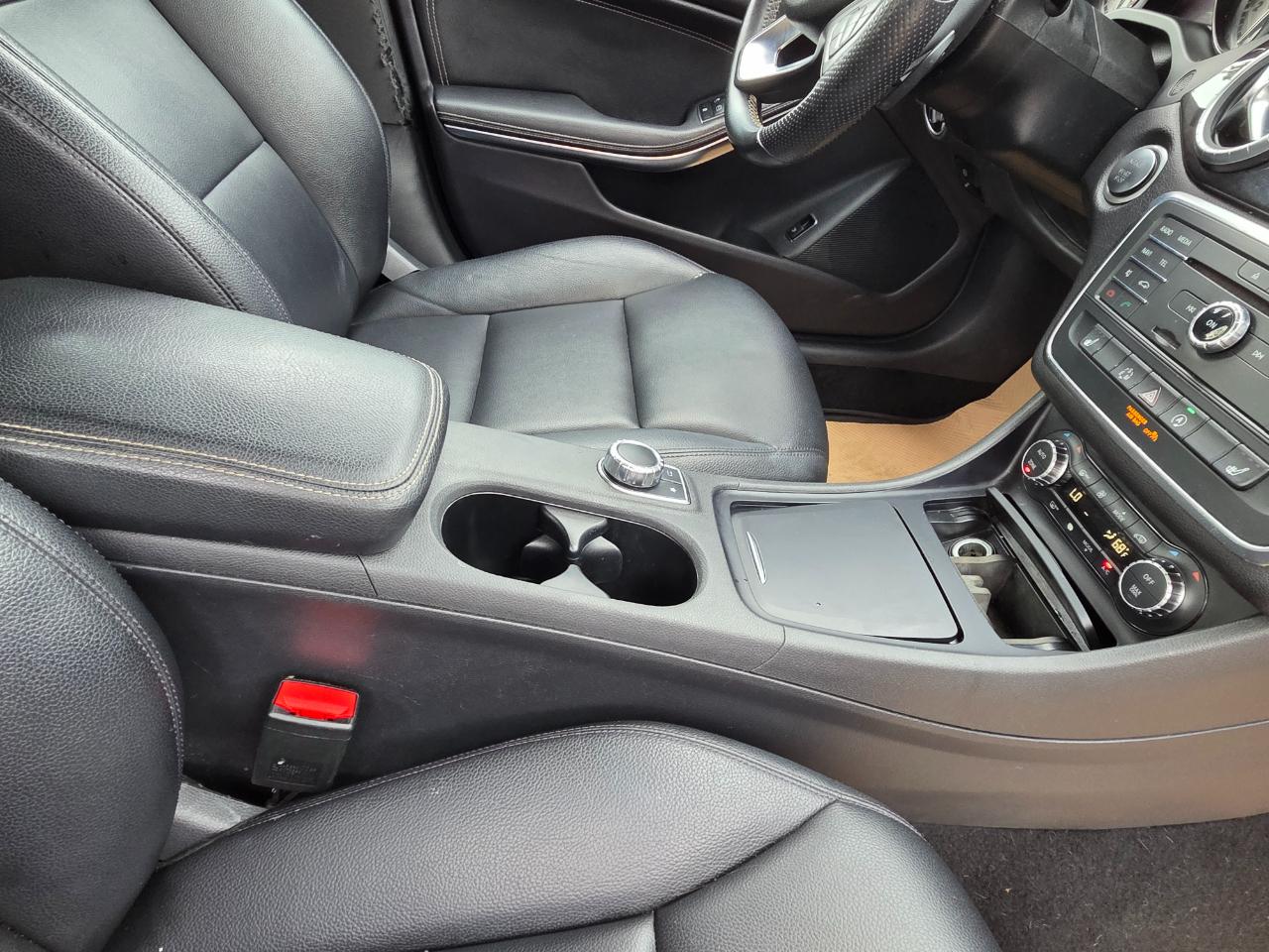 Mercedes-Benz CLA-Class CLA250 4MATIC 2015