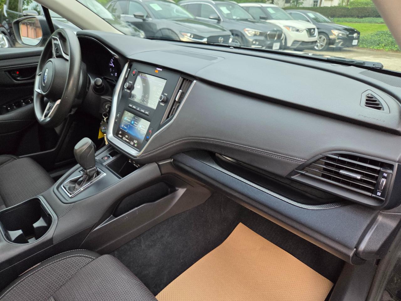 Subaru Outback Base 2020