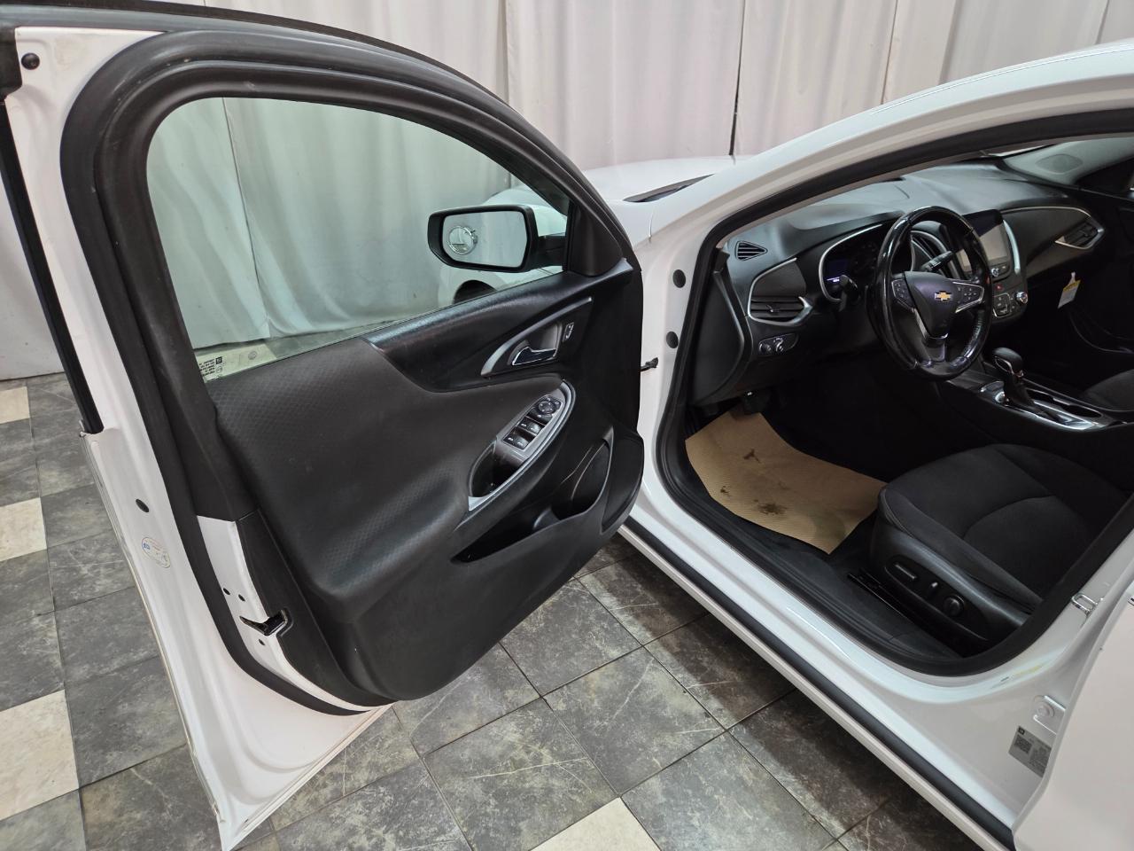 Chevrolet Malibu RS 2021