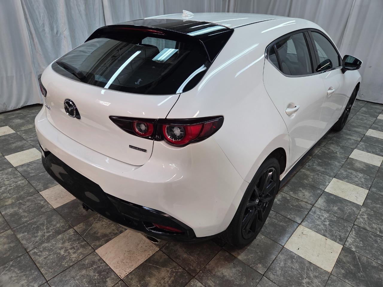 Mazda MAZDA3 Premium Hatchback 2022