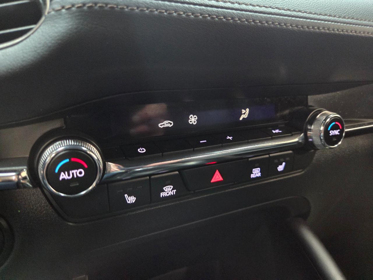 Mazda MAZDA3 Premium Hatchback 2022