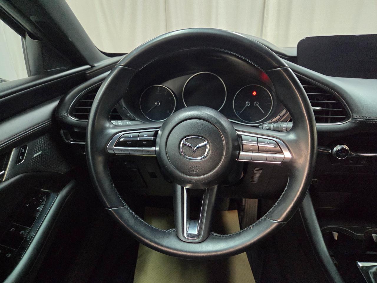 Mazda MAZDA3 Premium Hatchback 2022