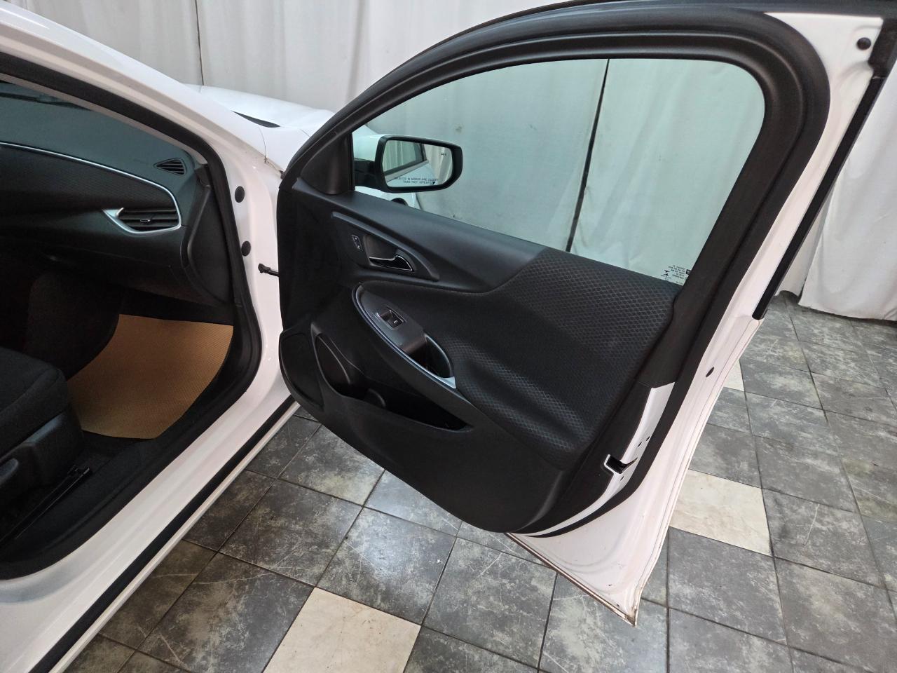 Chevrolet Malibu 4dr Sdn LS 2023