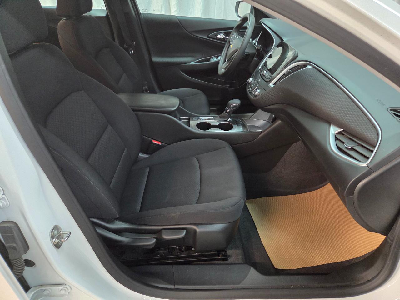 Chevrolet Malibu 4dr Sdn LS 2023