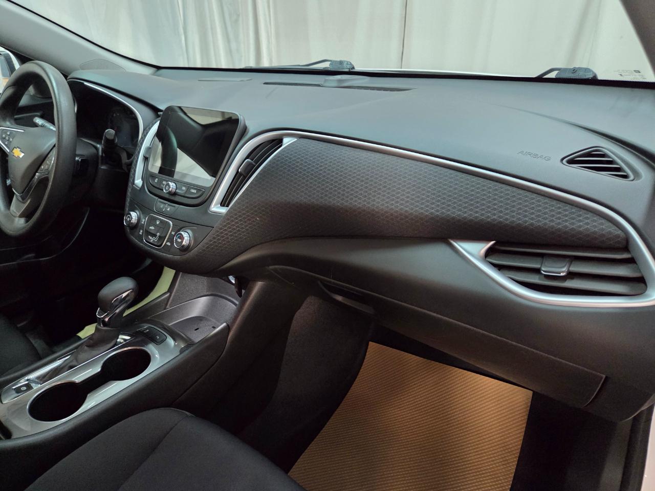Chevrolet Malibu 4dr Sdn LS 2023