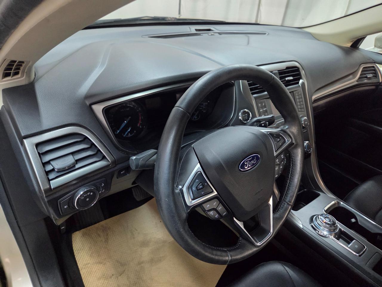 Ford Fusion SE AWD 2017
