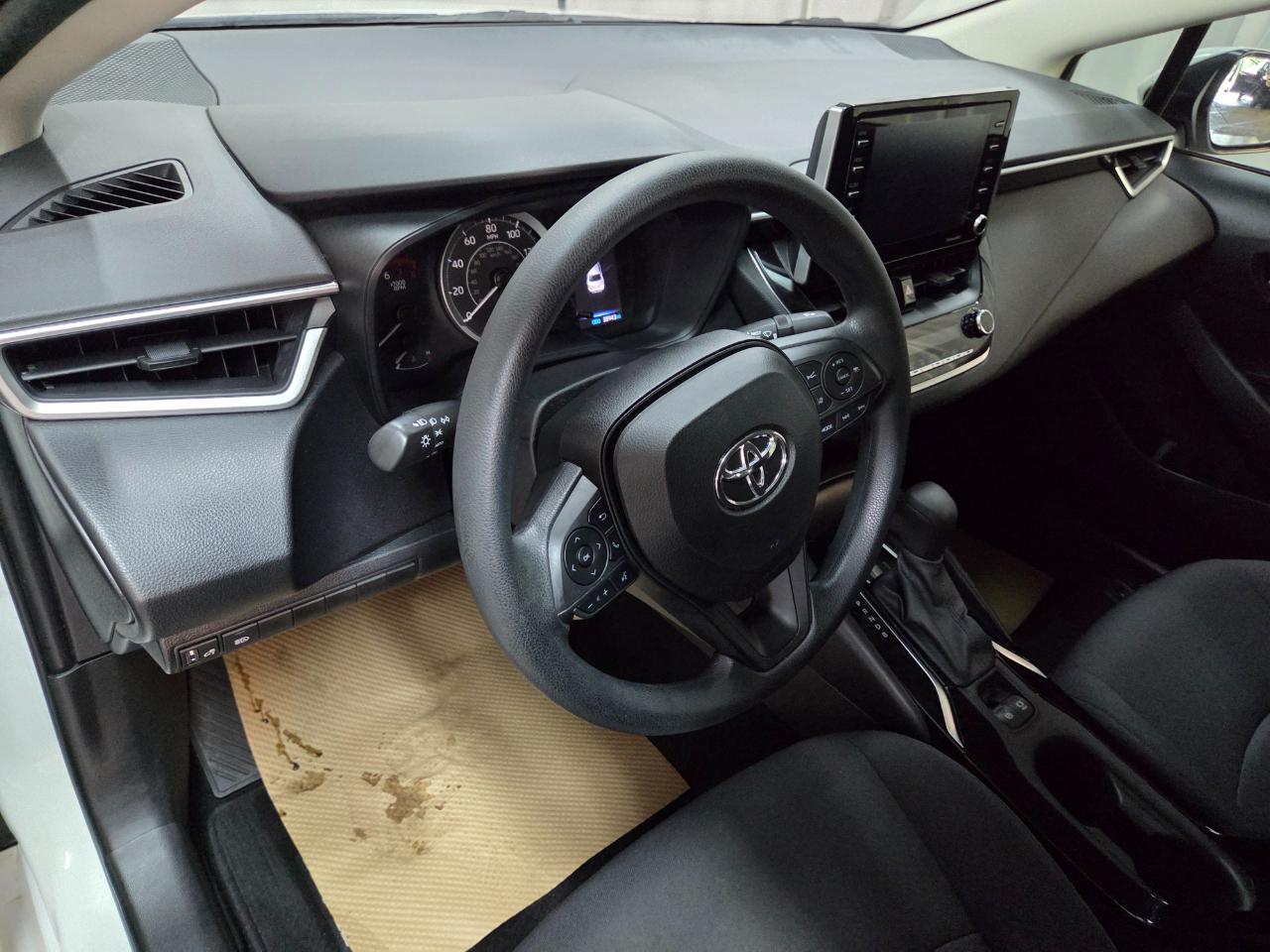 Toyota Corolla LE 2021