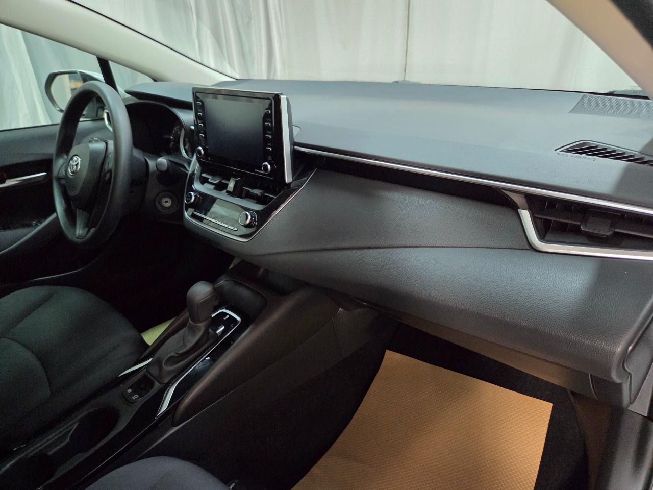 Toyota Corolla LE 2021