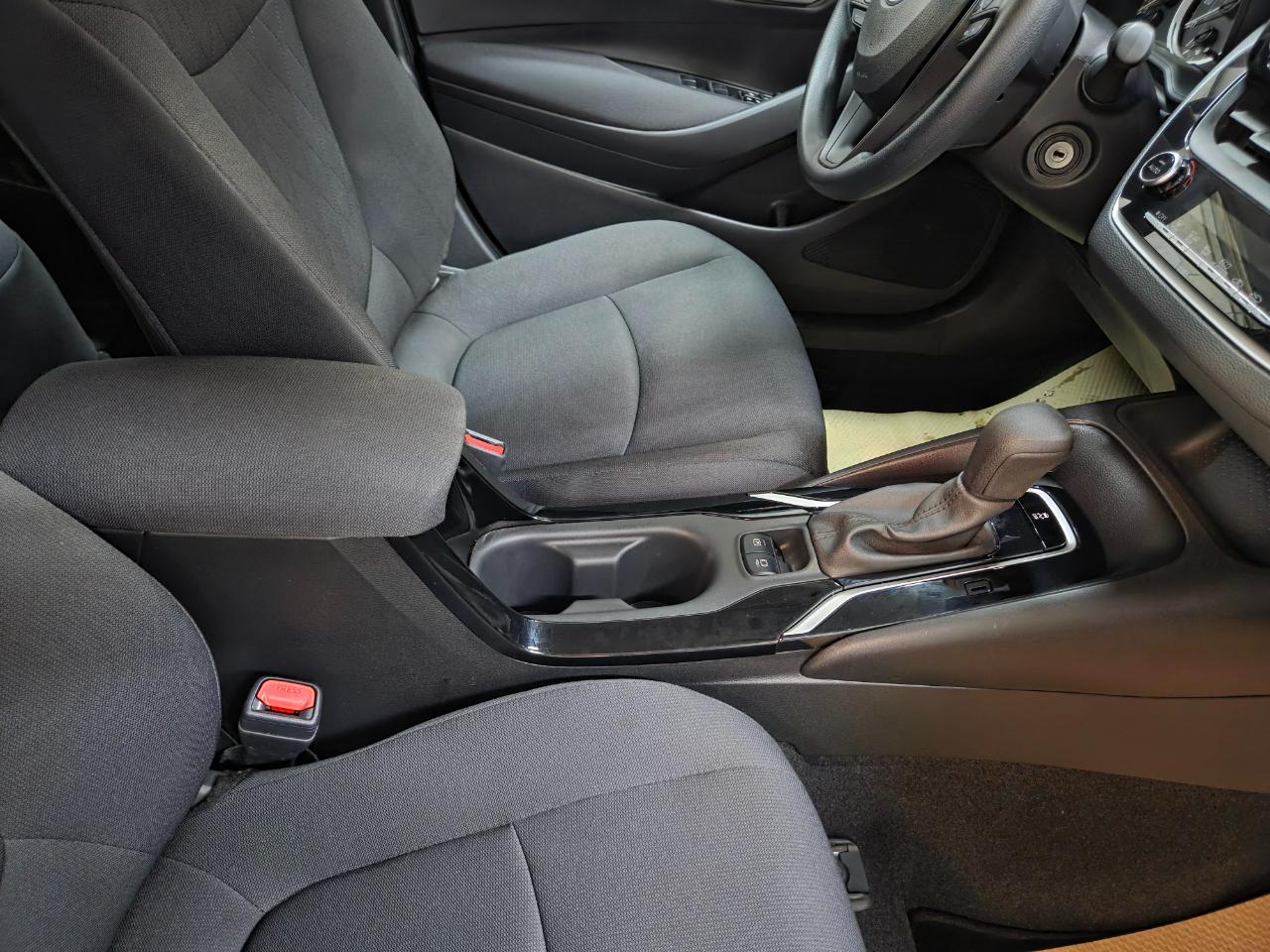 Toyota Corolla LE 2021