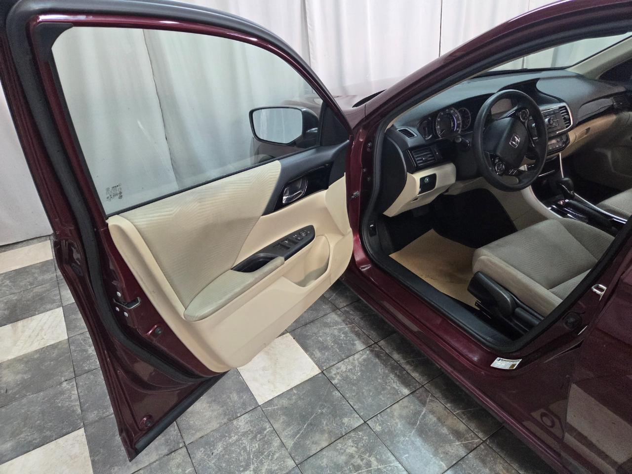 Honda Accord LX Sedan CVT 2016