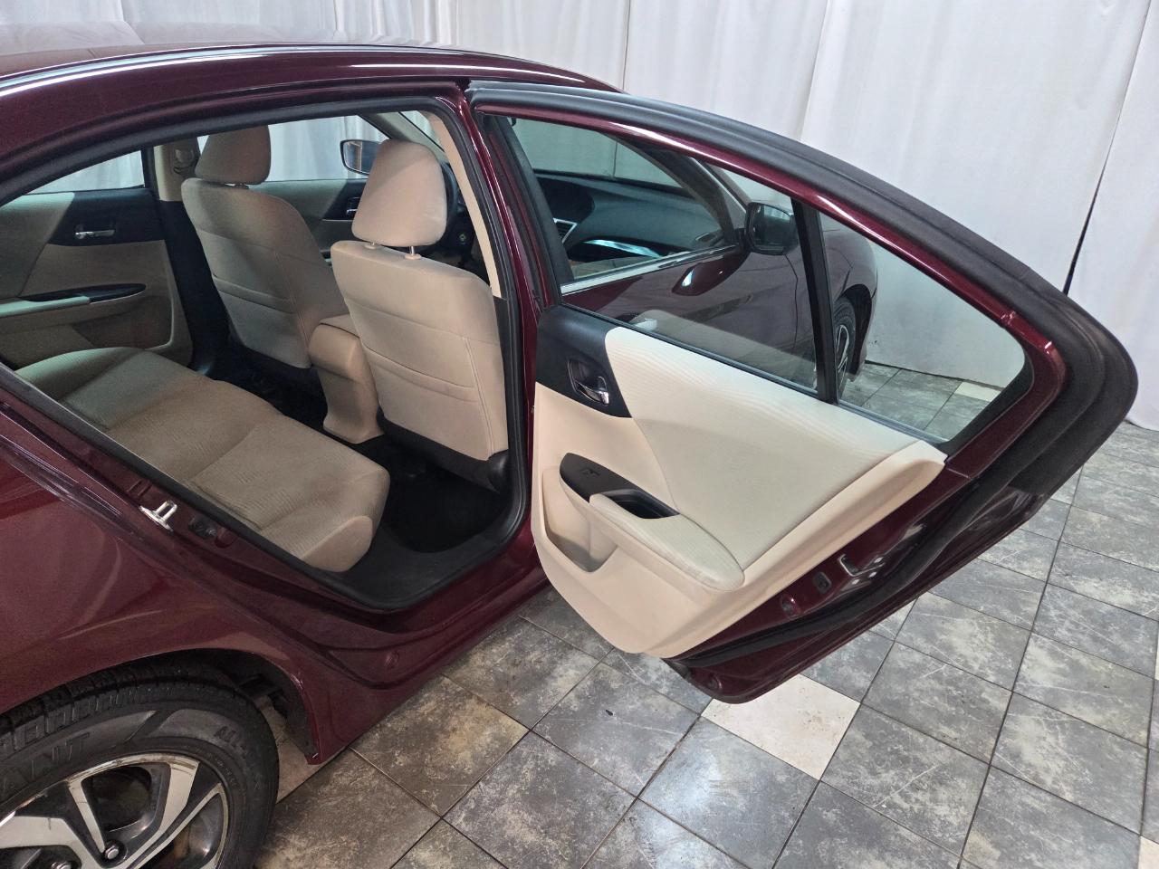 Honda Accord LX Sedan CVT 2016