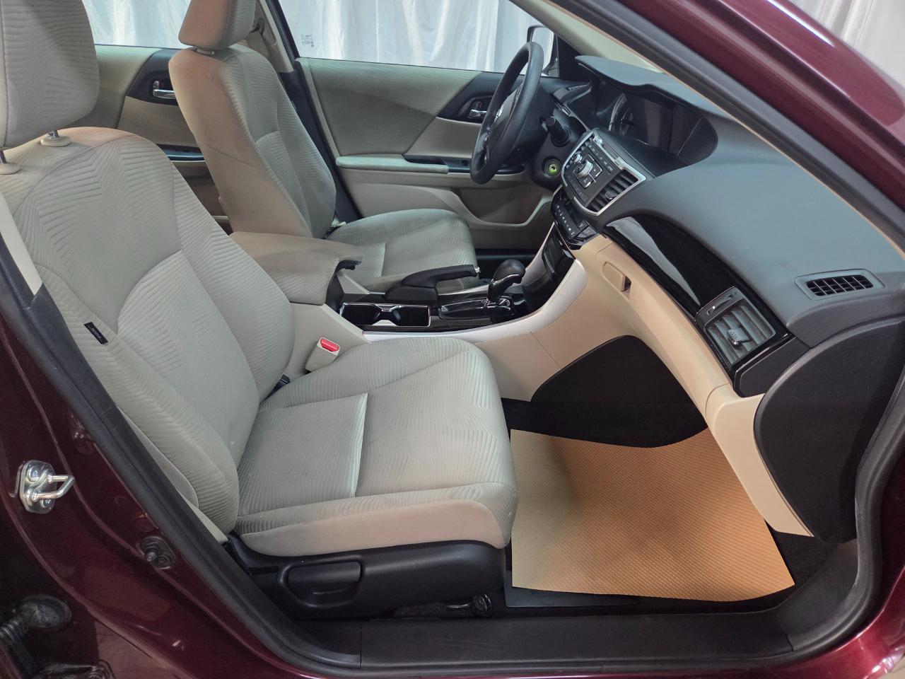 Honda Accord LX Sedan CVT 2016