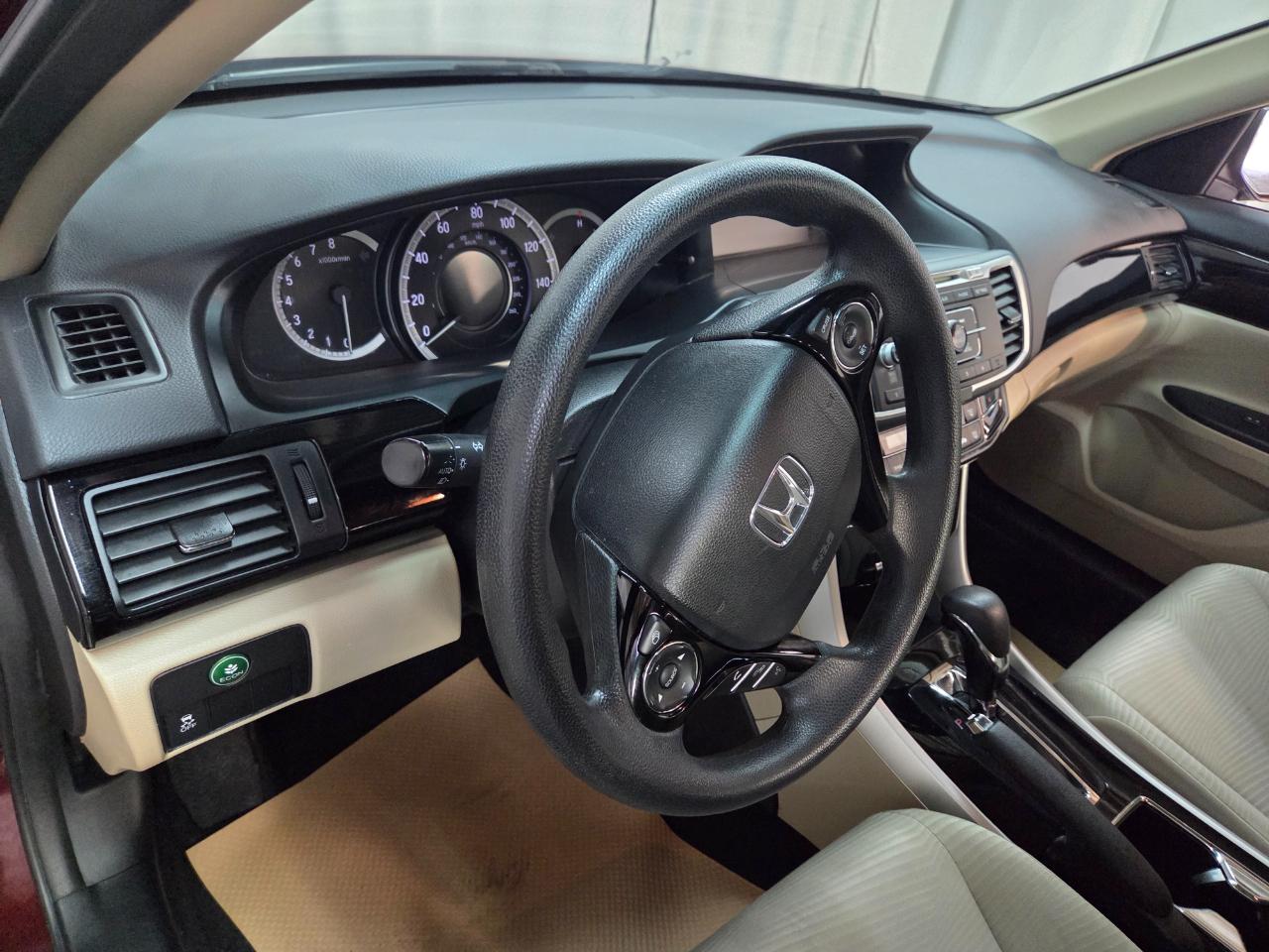 Honda Accord LX Sedan CVT 2016