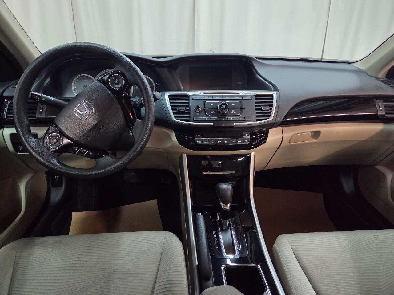 Honda Accord LX Sedan CVT 2016