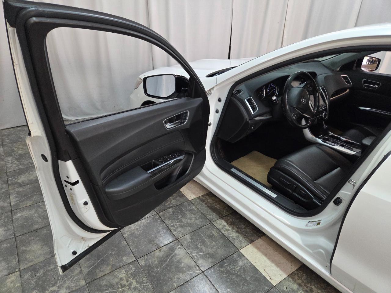 Acura TLX Base 2.4L 2019