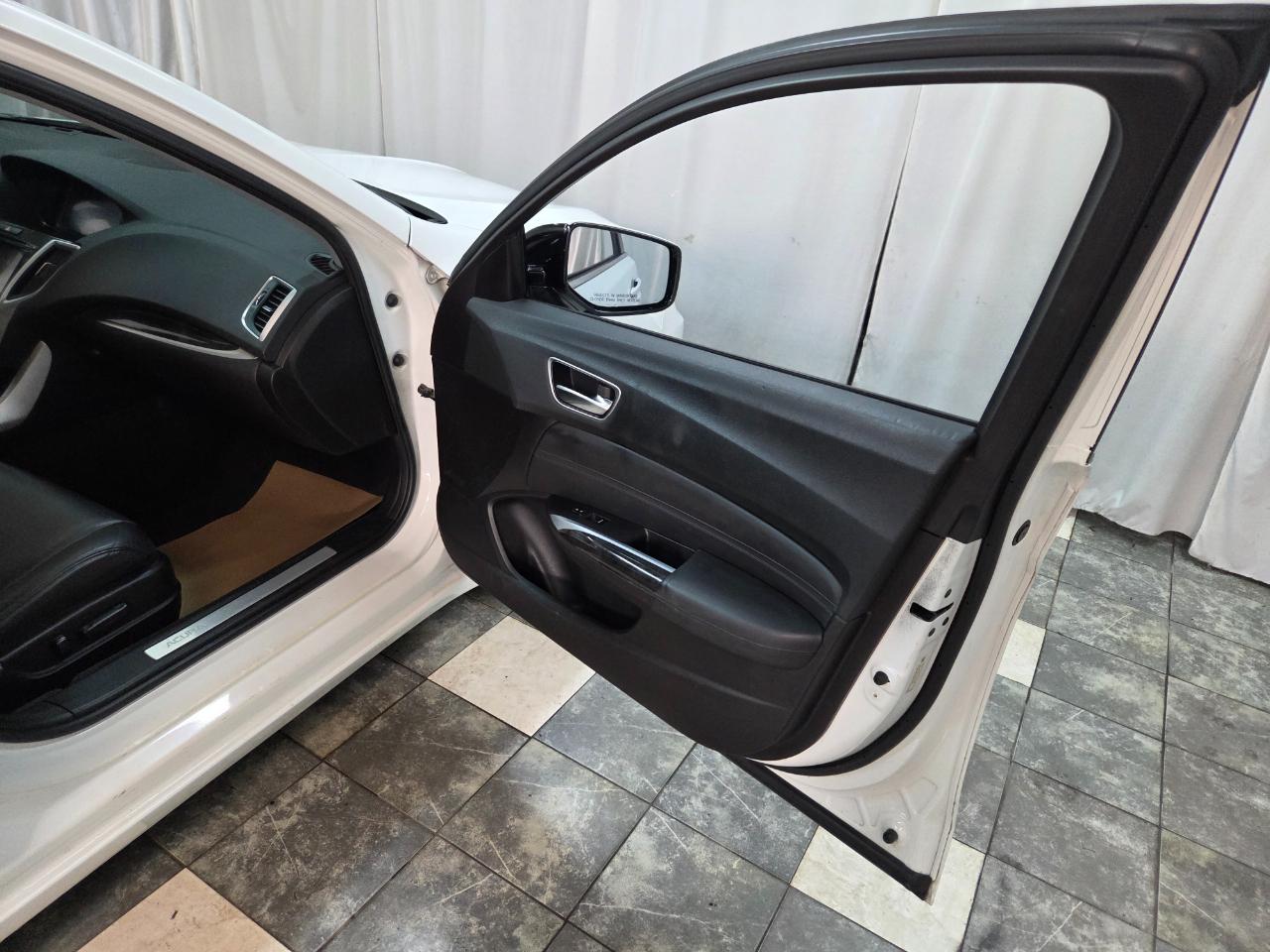 Acura TLX Base 2.4L 2019