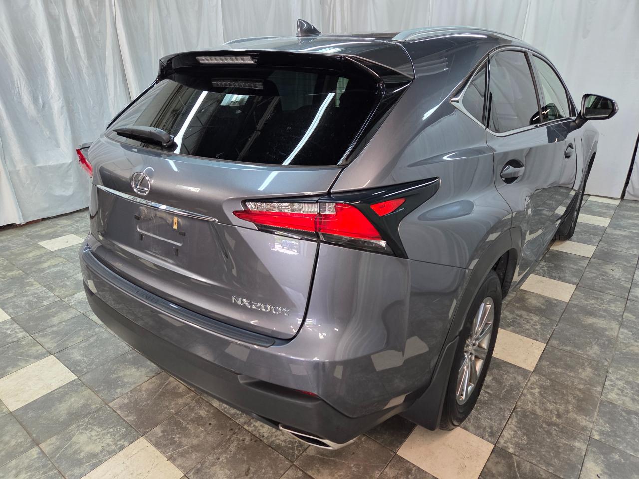 Lexus NX 200t AWD 2017