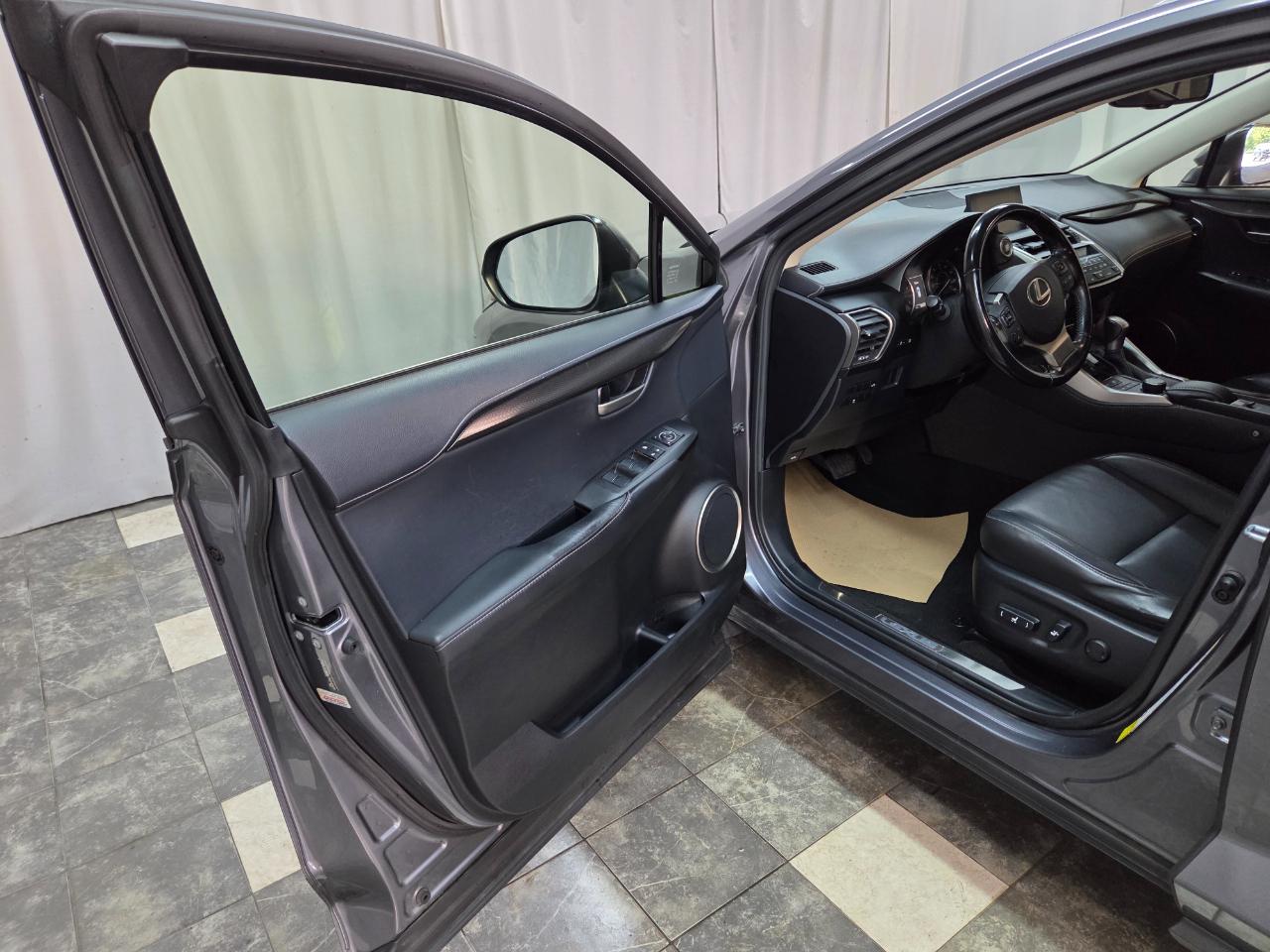 Lexus NX 200t AWD 2017