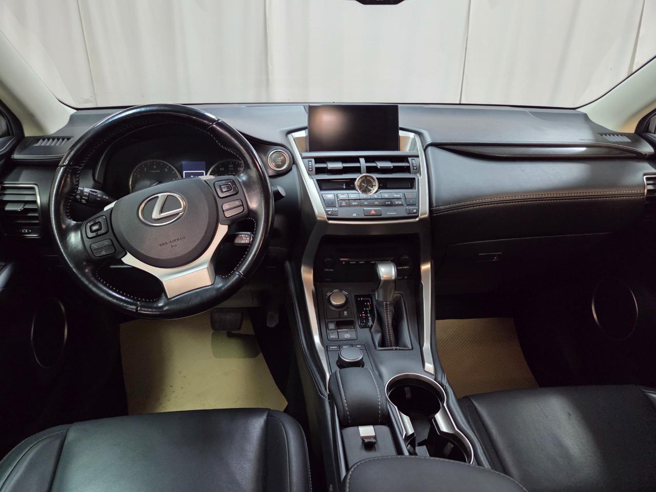 Lexus NX 200t AWD 2017
