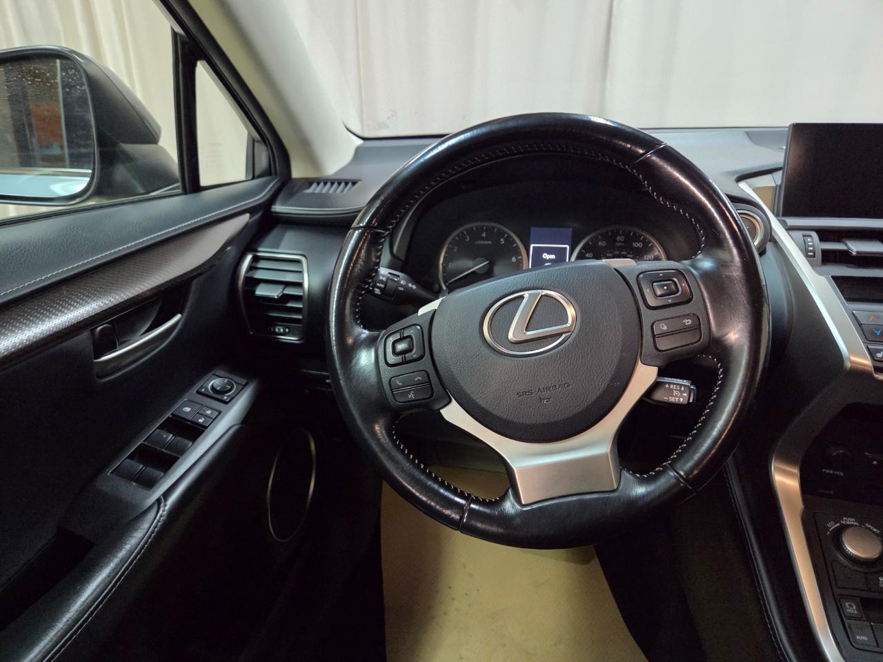 Lexus NX 200t AWD 2017