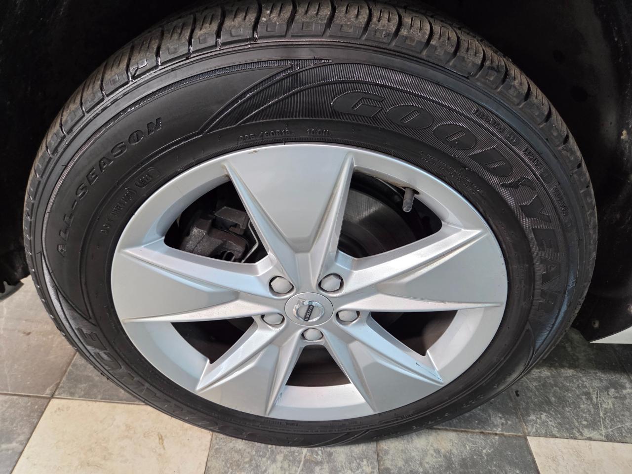 Volvo XC60 T8 Momentum Hybrid AWD 2022