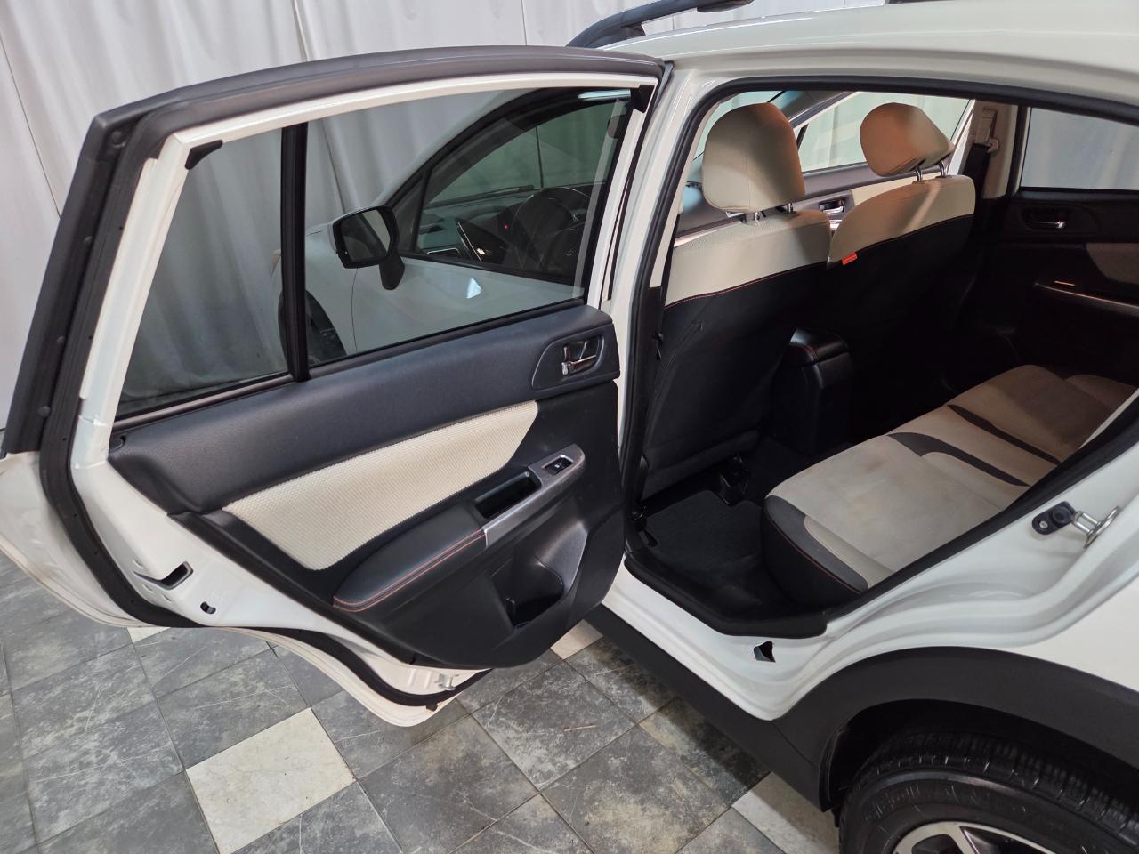 Subaru Crosstrek 2.0i Premium CVT 2016