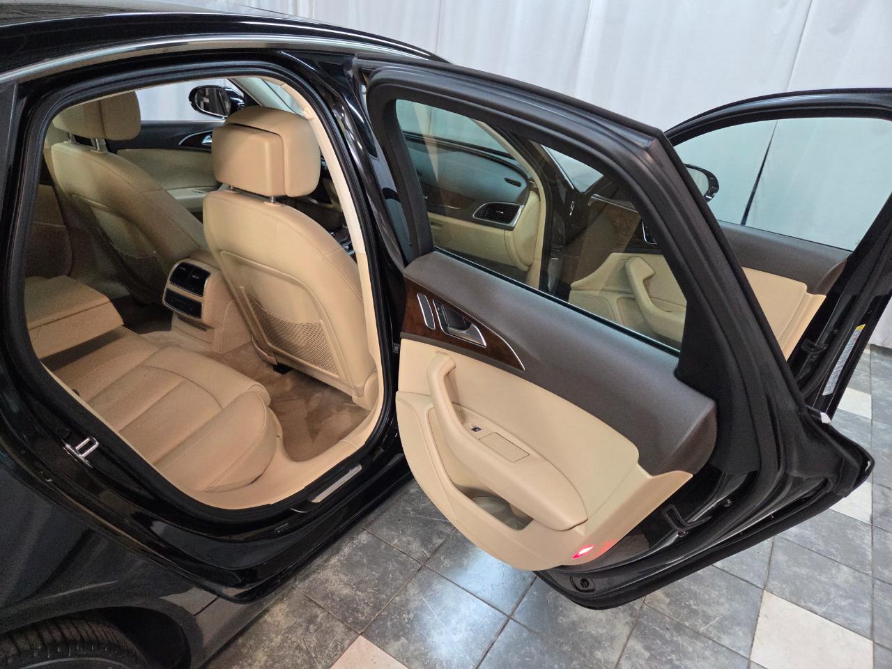 Audi A6 2.0T Premium Sedan FrontTrak Multitronic 2014